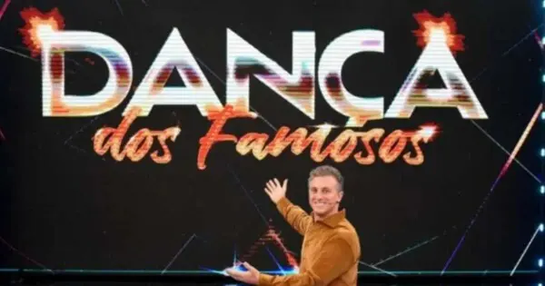 Participantes da Dança dos Famosos no palco do Domingão com Huck durante a repescagem