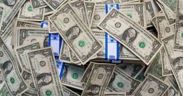 Dólar fecha a R$ 5,09 com eleição no radar do mercado